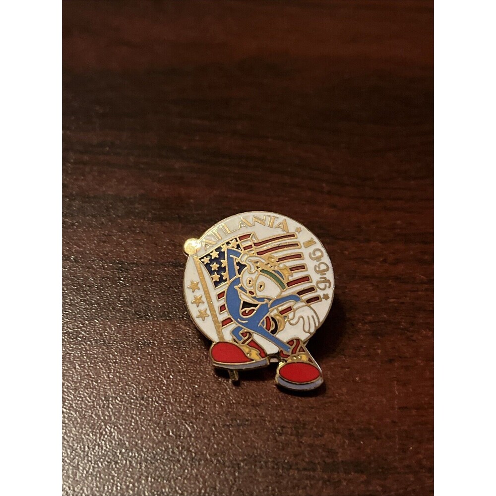Vintage 1996 Atlanta Olympics Izzy Salute American Flag‎ Lapel Hat Pin